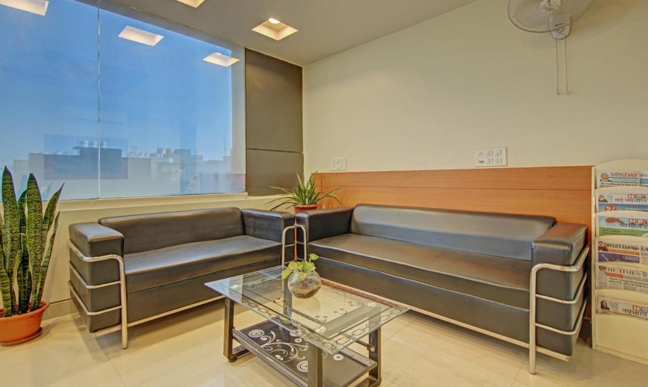 Treebo Tms Residency Hotel New Delhi Buitenkant foto