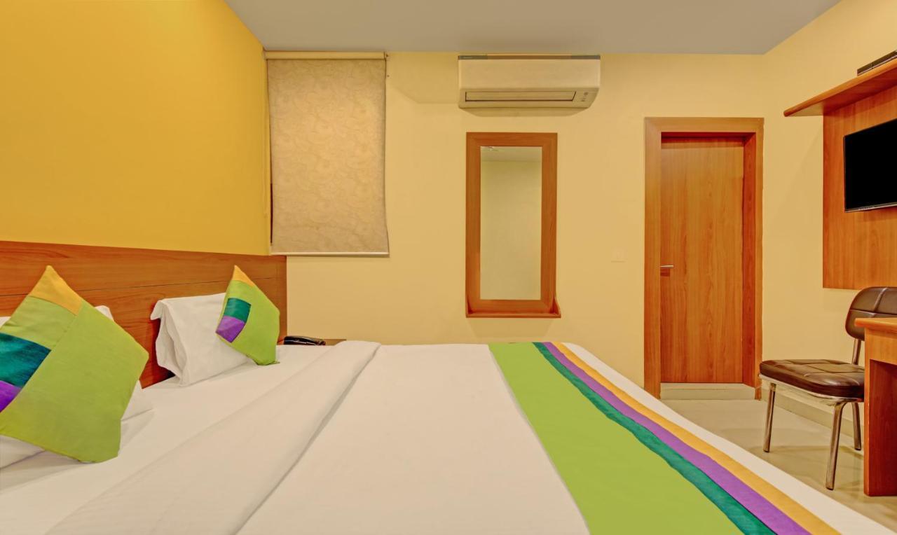 Treebo Tms Residency Hotel New Delhi Buitenkant foto