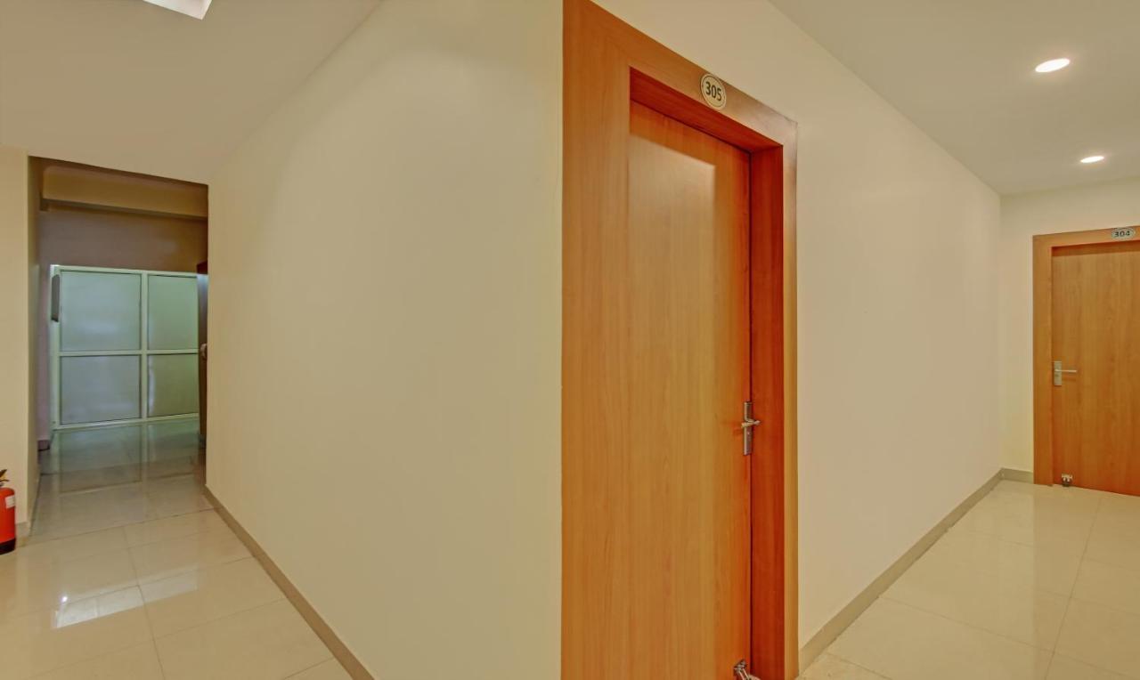 Treebo Tms Residency Hotel New Delhi Buitenkant foto