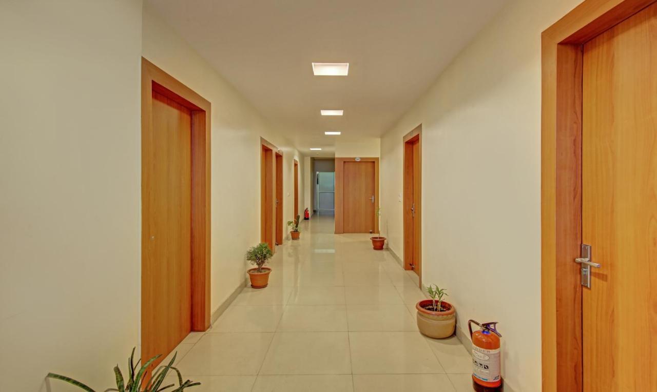 Treebo Tms Residency Hotel New Delhi Buitenkant foto