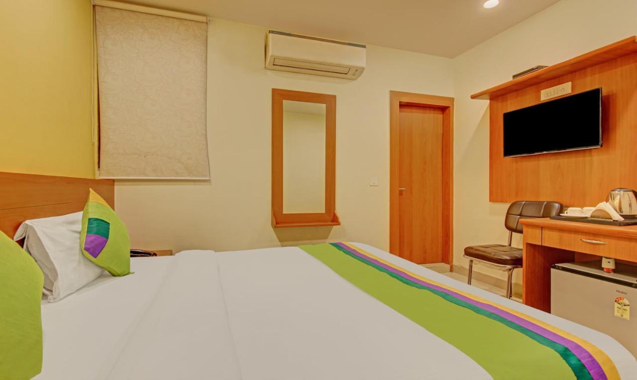 Treebo Tms Residency Hotel New Delhi Buitenkant foto
